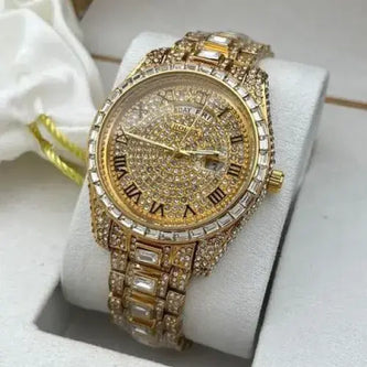 Luxury Diamond-Studded Men’s Watch with Day-Date Display – Elegant Timepiece in Gold, Silver & Rose Gold