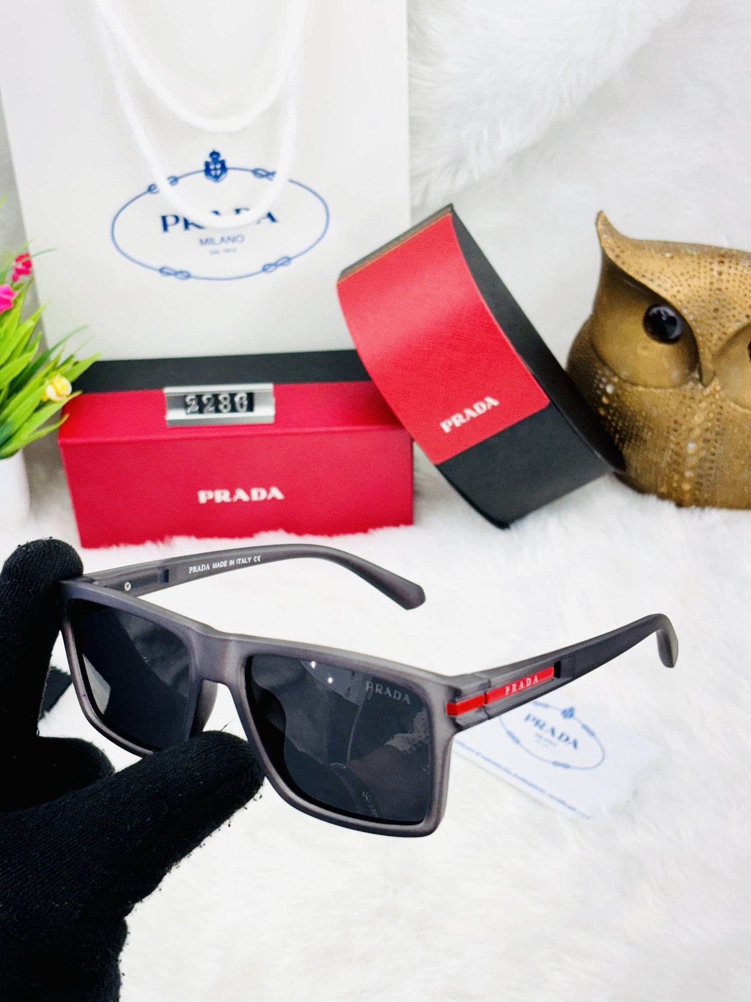 Premium Replica Prada Rectangle Sunglasses – Trendy Designer-Inspired Eyewear for Men