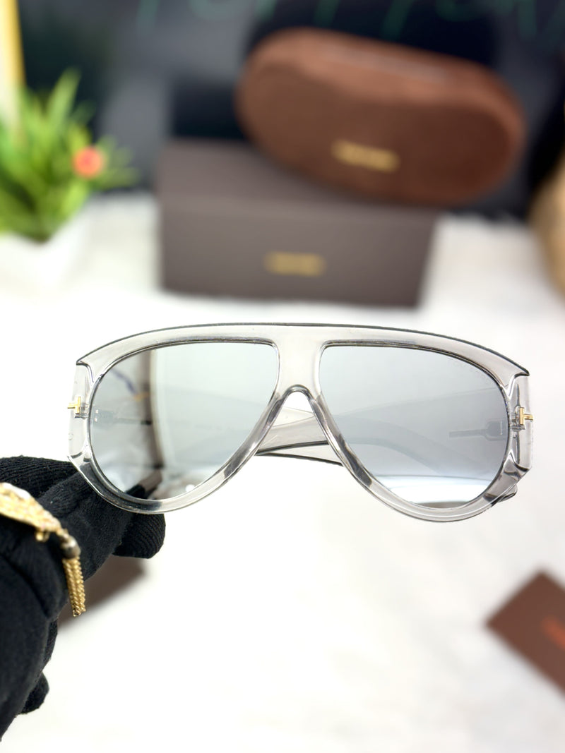 Tom Ford Oversized Shield Sunglasses – Stylish Unisex Luxury Eyewear