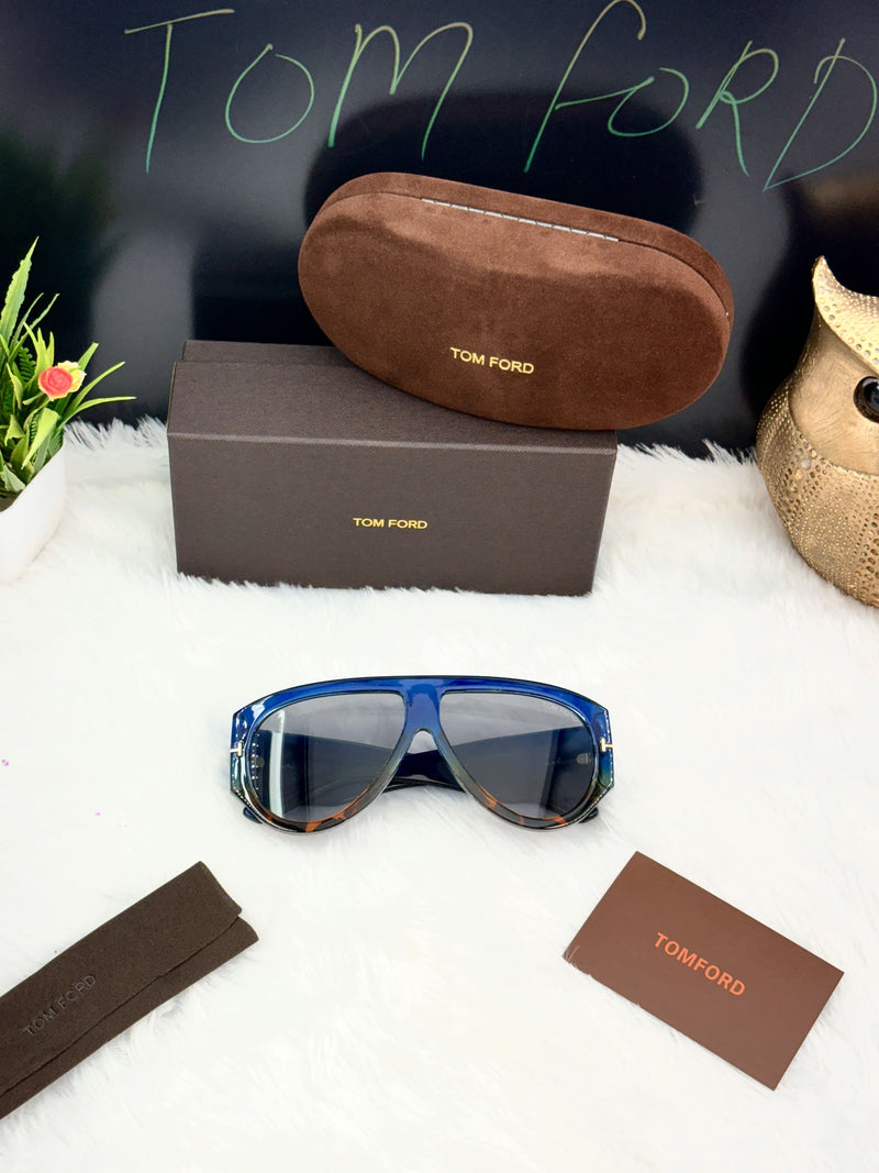 Tom Ford Oversized Shield Sunglasses – Stylish Unisex Luxury Eyewear