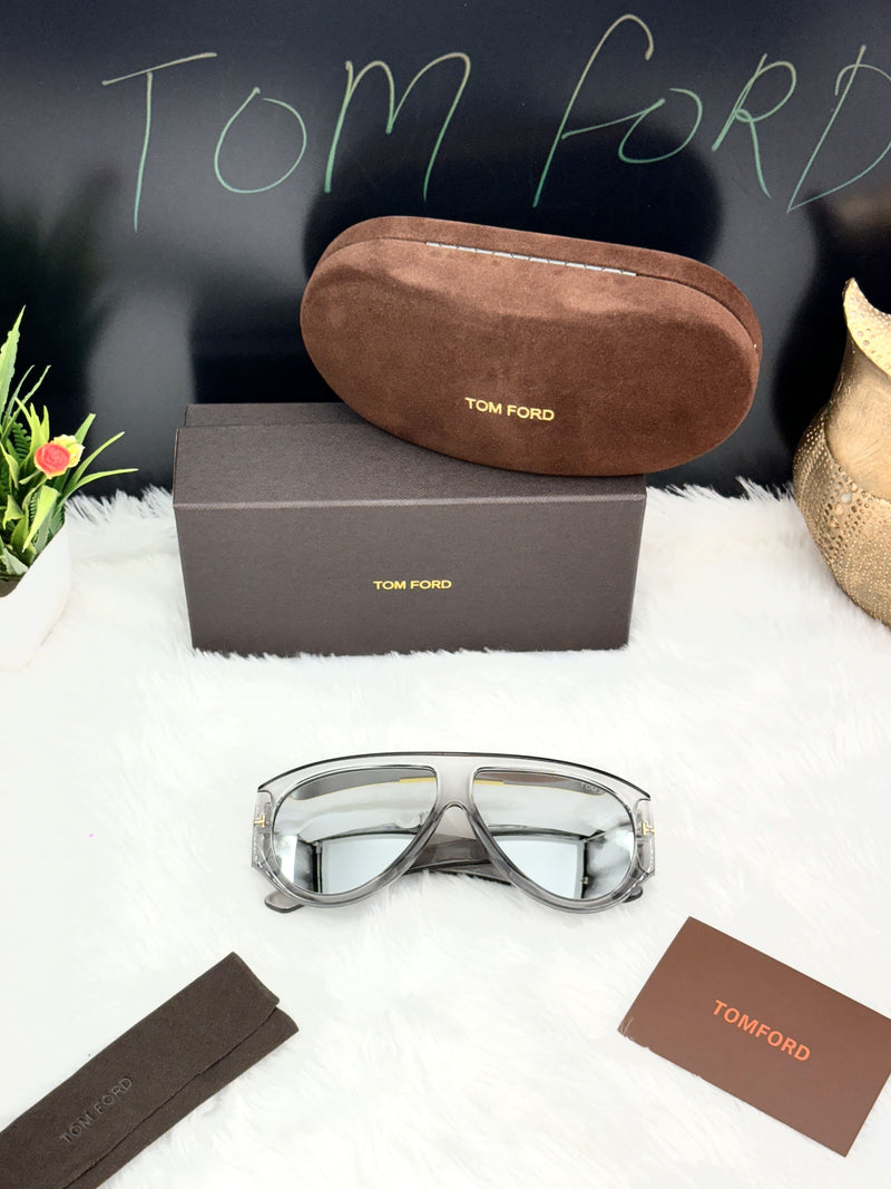 Tom Ford Oversized Shield Sunglasses – Stylish Unisex Luxury Eyewear