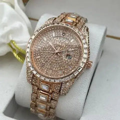 Luxury Diamond-Studded Men’s Watch with Day-Date Display – Elegant Timepiece in Gold, Silver & Rose Gold